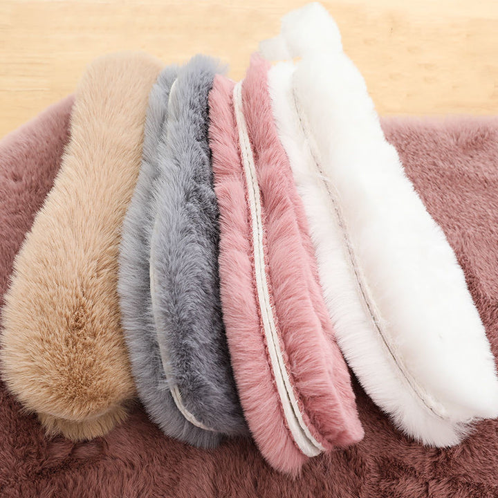 Paar Plüsch-Einlegesohlen für warme Winterschuhe