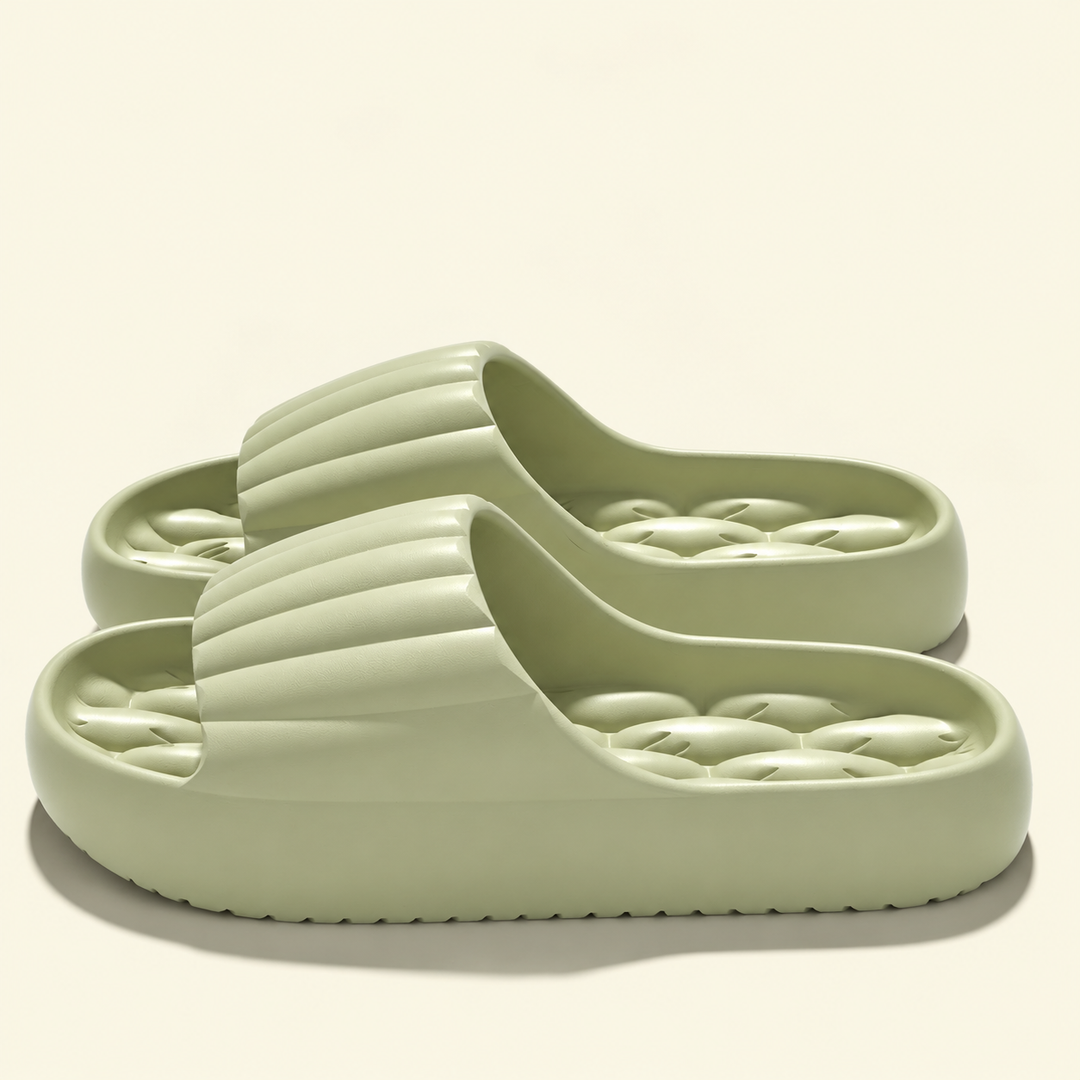 Minimalistische Kissen-Sandalen mit weicher Sohle